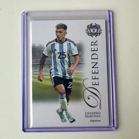 2023-24 Futera Unique Lisandro Martinez Base #020 Argentina Manchester United