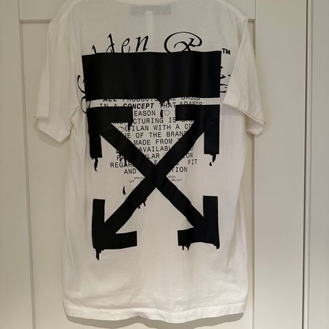 Off-white t-skjorte