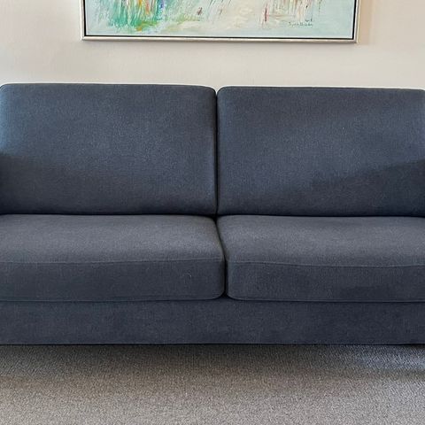 Pen og lite brukt Santiago Air 3-seter sofa