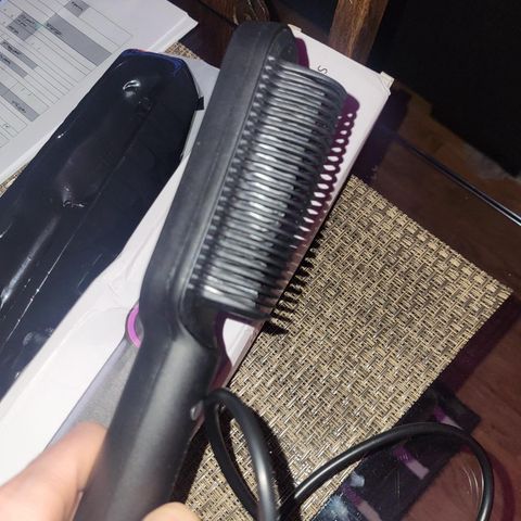 Hair straightener brush