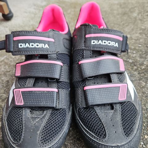 Diadora sykkelsko