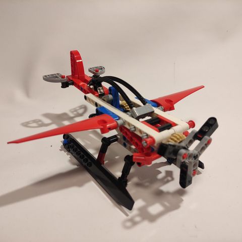 Helikopter/sjøfly (8046) fra Lego Technic