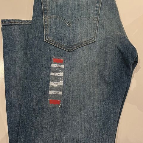 Levi’s  502™ LIGHTWEIGHT JEANS 30 x32, NY.