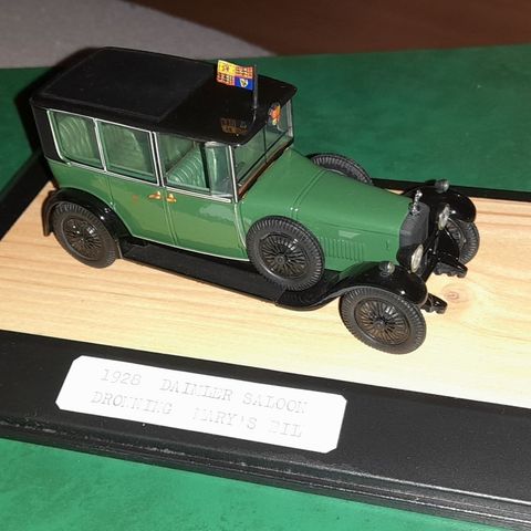 1:43 DAIMLER SALOON ROYAL UTGAVE