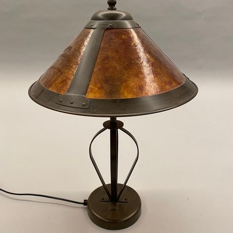 Koselig brun lampe