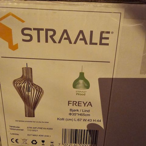 Straale - Freya - pendel taklampe i bjørk/lind - Diameter 35cm, Høyde 65cm