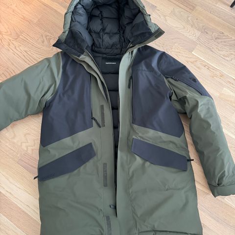 Peak Performance Expedition Jacket