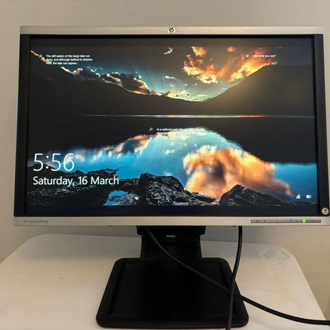 Monitor - HP Compaq LA2405wg LCD Monitor 24inch