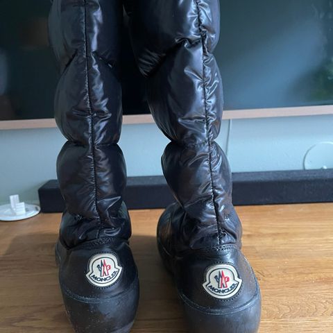 Moncler boots