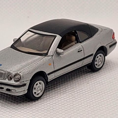 Mercedes Benz CLK A208