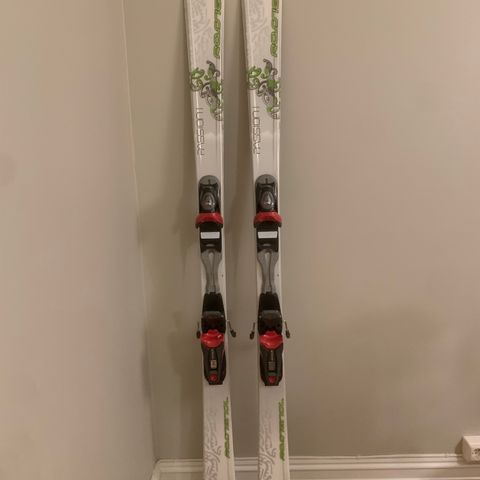 Rossignol alpinski, 162 cm