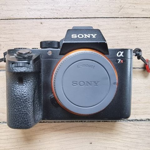 Sony A7RII selges