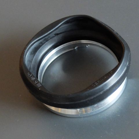 Original Rolleiflex lens hood med bajonett RIII, som ny
