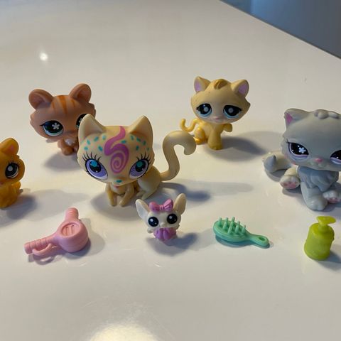 Littlest Pet shop LPS cats