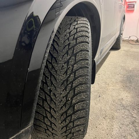 Nokian Hakkapeliitta R3 SUV 275/45 R20