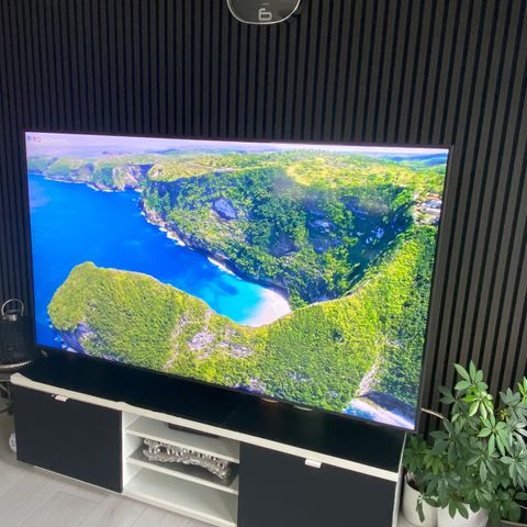 Samsung 75" 4K QLED Smart TV