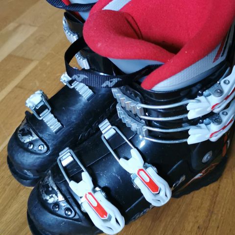 Nordica slalomsko/ alpinsko Str. 36/37 23,5 cm