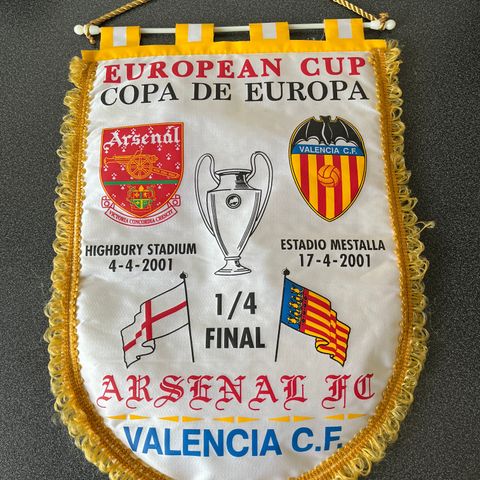 Arsenal/Valencia Champions League Pennant