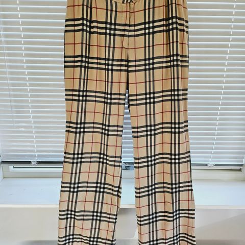 Burberry - tynn ullbukse, str L