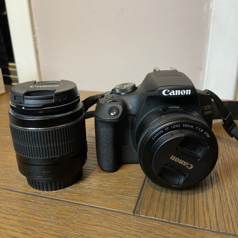 Canon EOS 2000d med ekstra objektiv