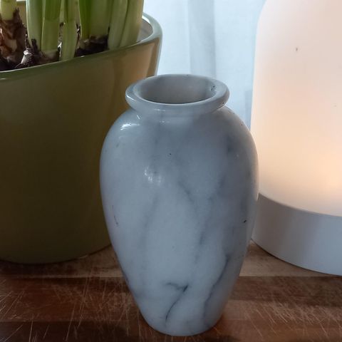 Vintage marmor vase