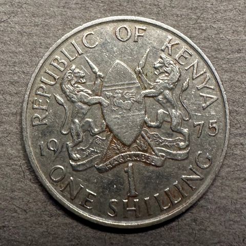 Kenya one Shilling 1975 (3102 AN)