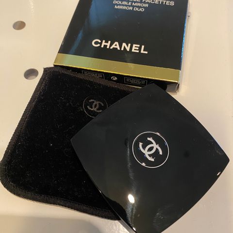 Chanel lomme speil
