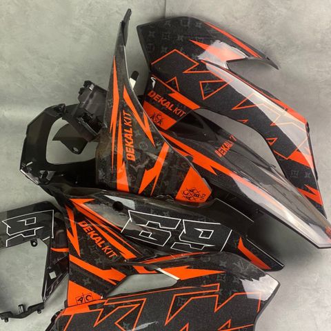 KTM EXC Plastikk med dekaler / dekal kit