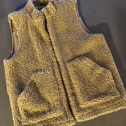 Beige teddy vest fra NAKD str S