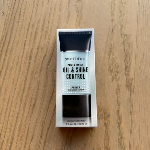 Smashbox Oil & Shine control mattifying primer