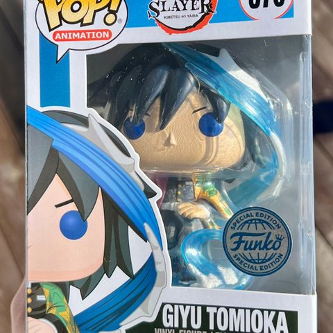 Funko Pop! Giyu Tomioka | Demon Slayer: Kimetsu no Yaiba (876)