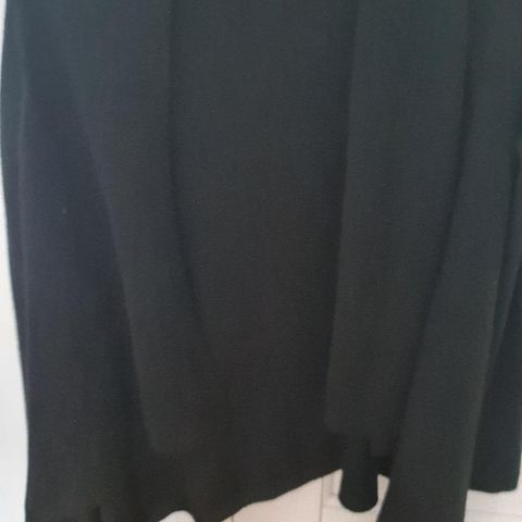 Cardigan fra H&M selges st.S