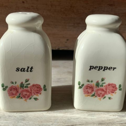 Retro salt og pepperbøsser