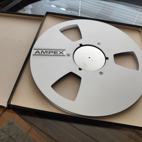 AMPEX / spolebånd 10.5 inch.