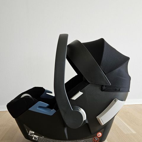 Bilstol Cybex Aton 5 selges (uten base)