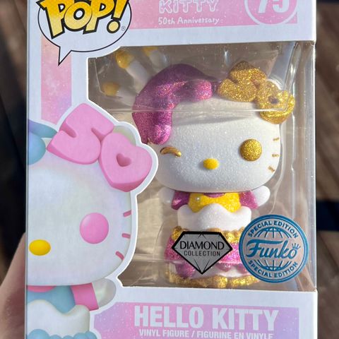 Funko Pop! Hello Kitty in Cake (Diamond Glitter) | Sanrio (75)