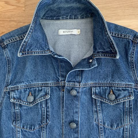 Flott vintage jeansjakke fra Bison - Pent brukt