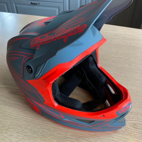 Troy Lee Designs D3