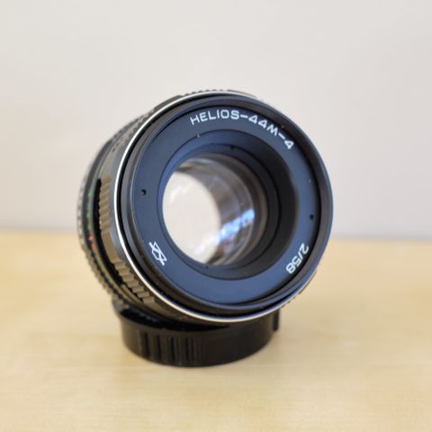 Helios 44M-4 58mm f/2 M42 objektiv