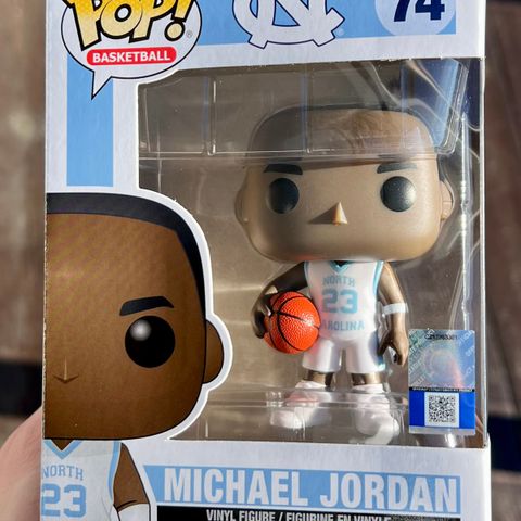 Funko Pop! Michael Jordan (UNC White) | University of North Carolina (74)