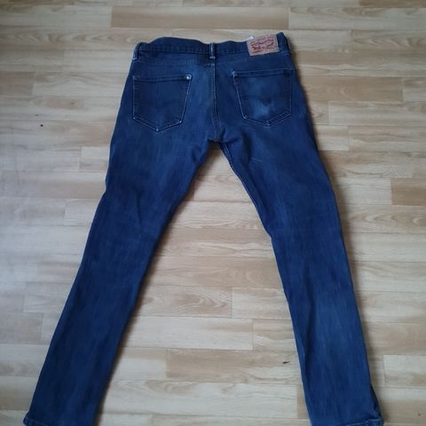 2stk Levis 511 slim 33x32