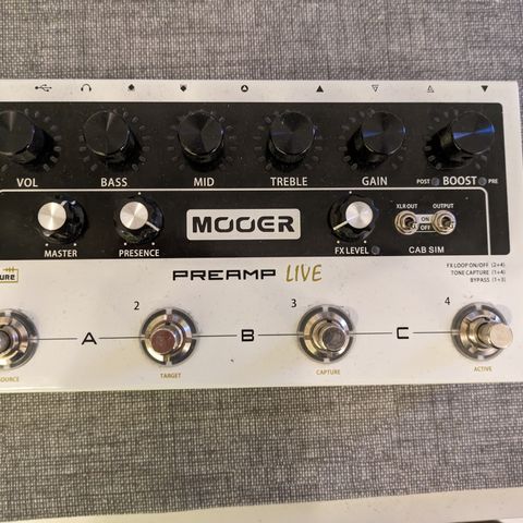 Mooer Preamp Live