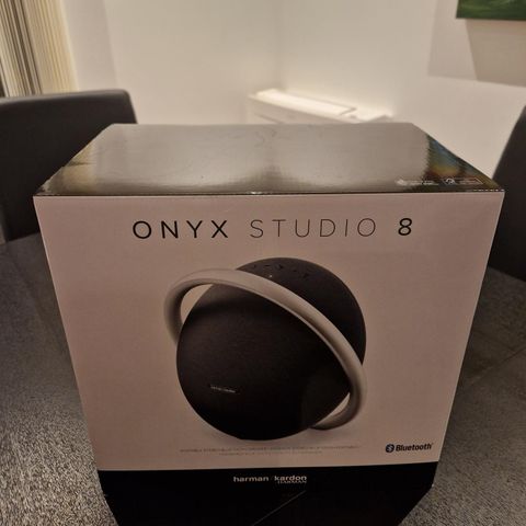 Harman Kardon ONYX STUDIO 8 / NY