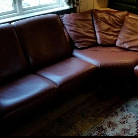 Deler fra Ekornes Arion sofa i skinn