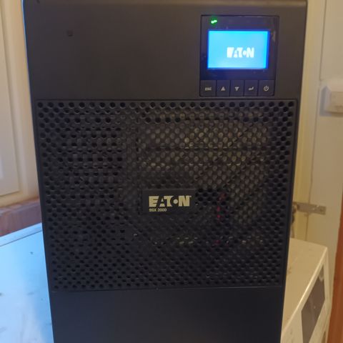 Eaton 9SX2000i UPS