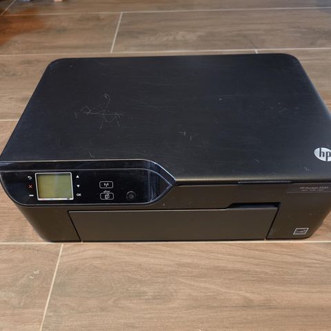 HP DeskJet 3520