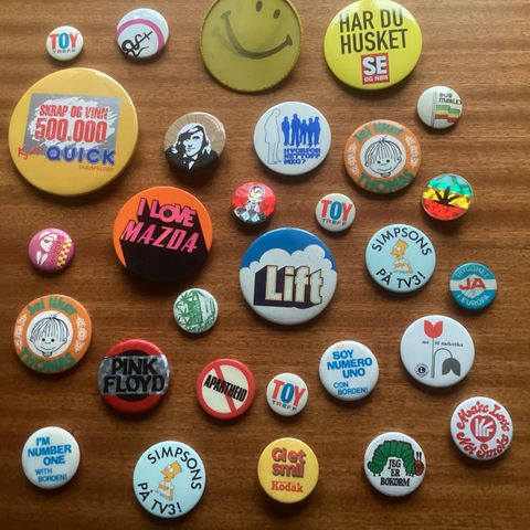 Retro buttons