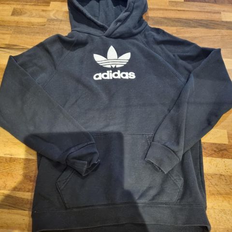 Adidas hettegenser ste XS