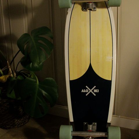 Longboard /Cruiseboard Laguna beach  30"x8.5"  Aloiki