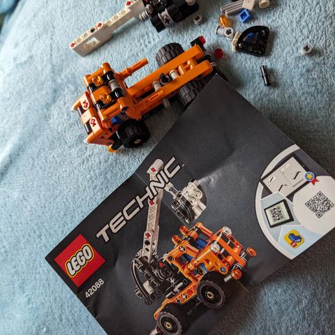 Lego technic Cherry picker  42088